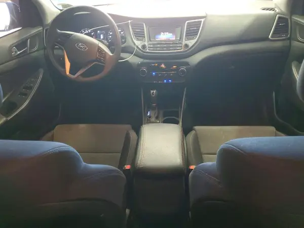 KM8J33A41GU140538 2016 HYUNDAI TUCSON - Image 8