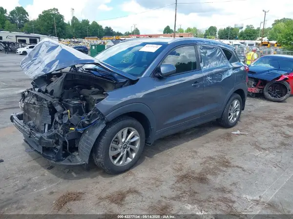 KM8J33A41GU154780 2016 HYUNDAI TUCSON - Image 2
