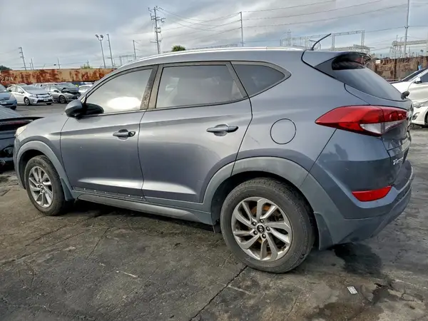 KM8J33A41GU160272 2016 HYUNDAI TUCSON - Image 2