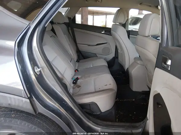 KM8J33A41GU176827 2016 HYUNDAI TUCSON - Image 8