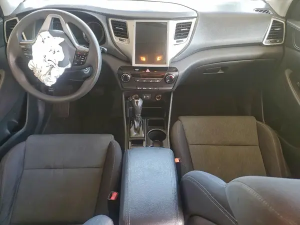 KM8J33A41GU186869 2016 HYUNDAI TUCSON - Image 8