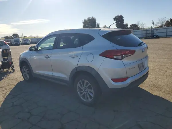 KM8J33A41GU187598 2016 HYUNDAI TUCSON - Image 2