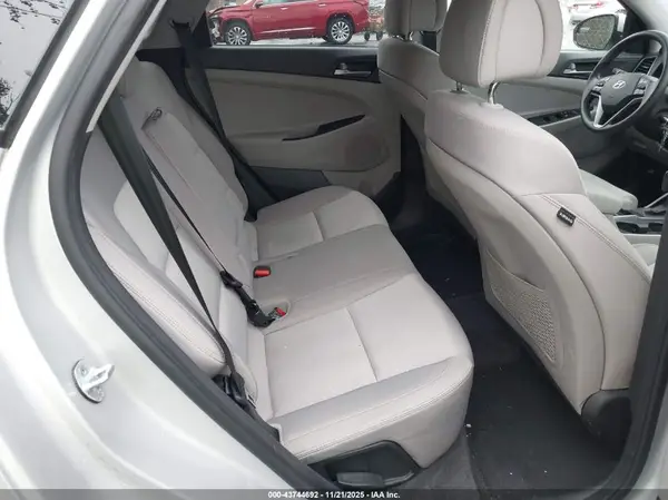 KM8J33A41GU215237 2016 HYUNDAI TUCSON - Image 8