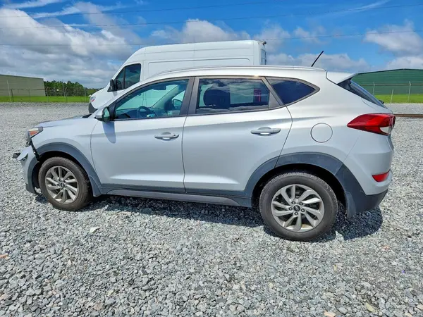 KM8J33A41GU226724 2016 HYUNDAI TUCSON - Image 2