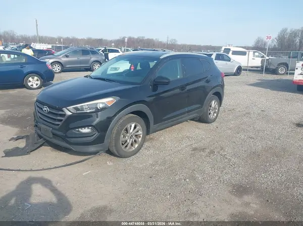 KM8J33A41GU257309 2016 HYUNDAI TUCSON - Image 2