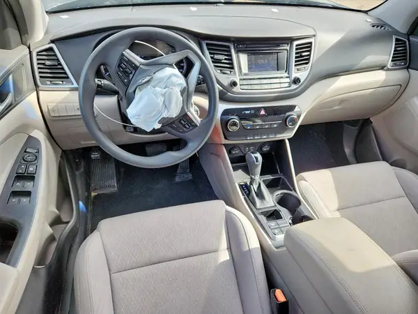 KM8J33A41HU265654 2017 HYUNDAI TUCSON - Image 8