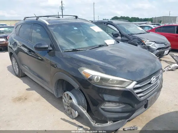 KM8J33A41HU299397 2017 HYUNDAI TUCSON - Image 1