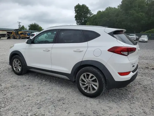 KM8J33A41HU303299 2017 HYUNDAI TUCSON - Image 2