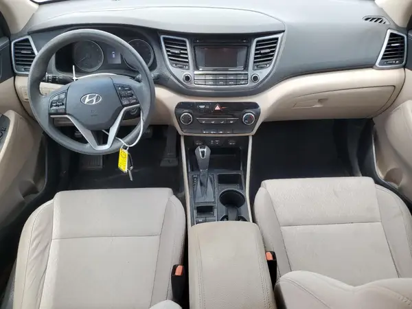 KM8J33A41HU303299 2017 HYUNDAI TUCSON - Image 8