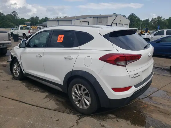 KM8J33A41HU319499 2017 HYUNDAI TUCSON - Image 2