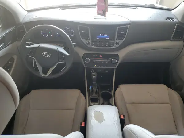 KM8J33A41HU340353 2017 HYUNDAI TUCSON - Image 8