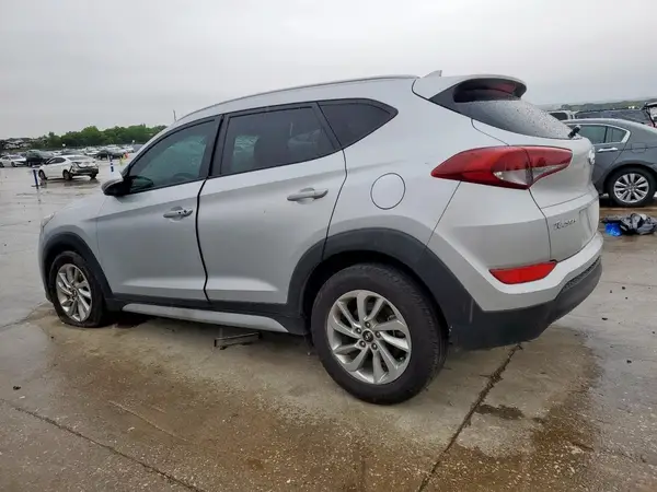 KM8J33A41HU364197 2017 HYUNDAI TUCSON - Image 2