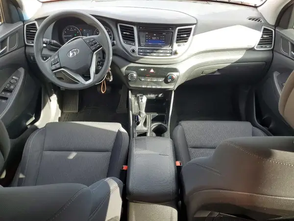 KM8J33A41HU378780 2017 HYUNDAI TUCSON - Image 8
