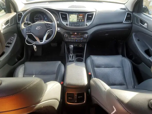 KM8J33A41HU382506 2017 HYUNDAI TUCSON - Image 8
