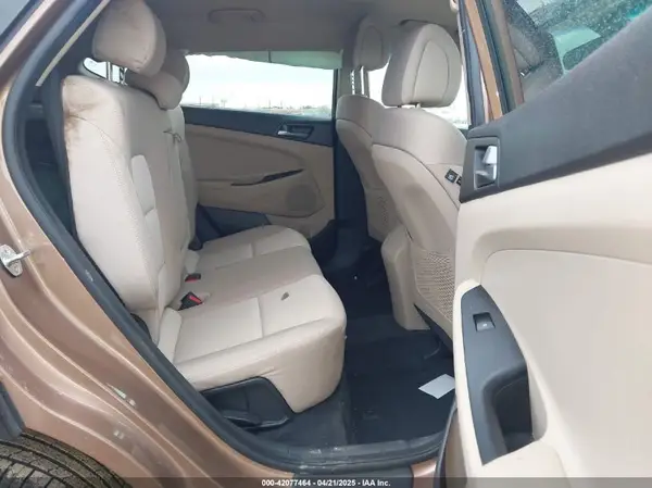 KM8J33A41HU397538 2017 HYUNDAI TUCSON - Image 8