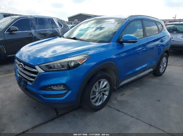 KM8J33A41HU405556 2017 HYUNDAI TUCSON - Image 2