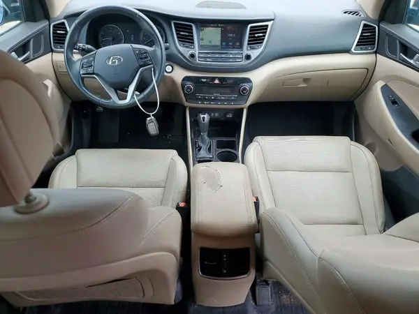 KM8J33A41HU418565 2017 HYUNDAI TUCSON - Image 8