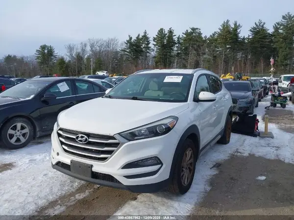 KM8J33A41HU432708 2017 HYUNDAI TUCSON - Image 2