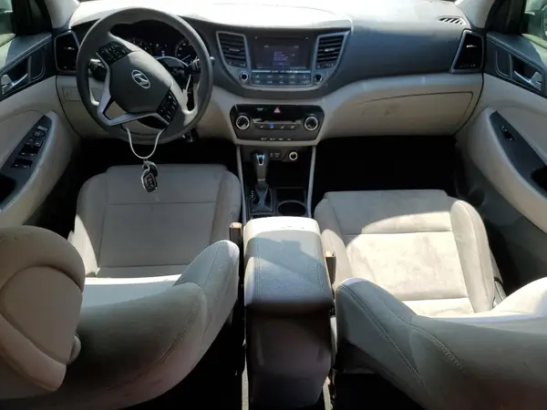 KM8J33A41HU434880 2017 HYUNDAI TUCSON - Image 8