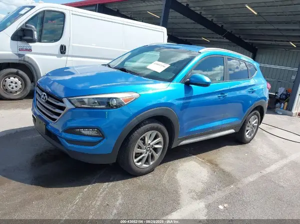 KM8J33A41HU440291 2017 HYUNDAI TUCSON - Image 2