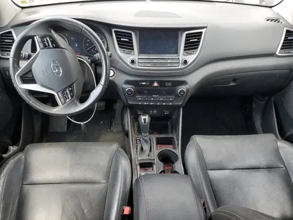 KM8J33A41HU446768 2017 HYUNDAI TUCSON - Image 8