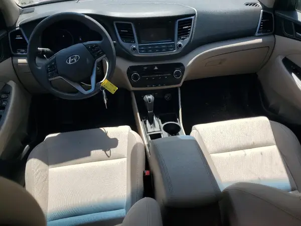 KM8J33A41HU448178 2017 HYUNDAI TUCSON - Image 8