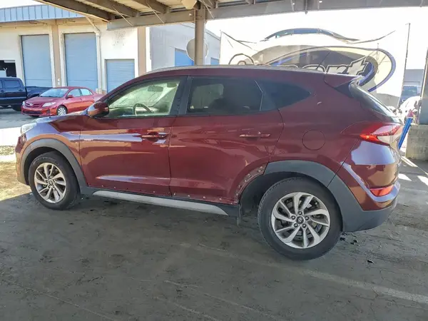 KM8J33A41HU490205 2017 HYUNDAI TUCSON - Image 2