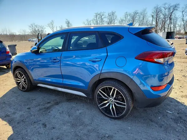 KM8J33A41HU510131 2017 HYUNDAI TUCSON - Image 2