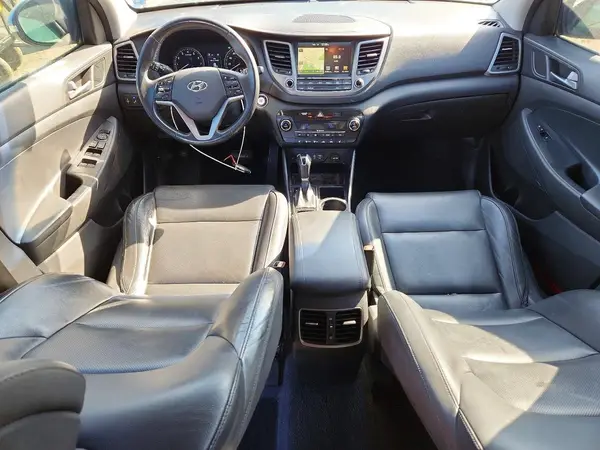 KM8J33A41HU510131 2017 HYUNDAI TUCSON - Image 8