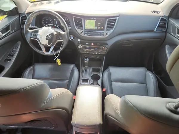 KM8J33A41HU510341 2017 HYUNDAI TUCSON - Image 8