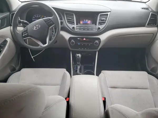 KM8J33A41HU554615 2017 HYUNDAI TUCSON - Image 8