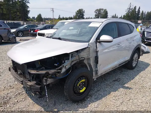 KM8J33A41HU555070 2017 HYUNDAI TUCSON - Image 2