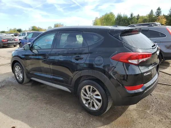 KM8J33A41HU558325 2017 HYUNDAI TUCSON - Image 2