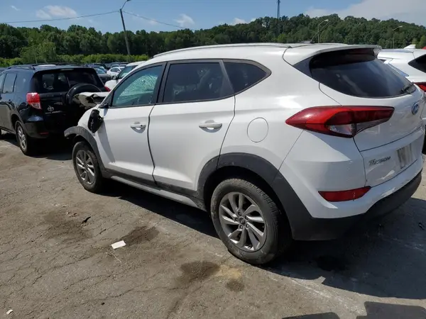 KM8J33A41HU567834 2017 HYUNDAI TUCSON - Image 2