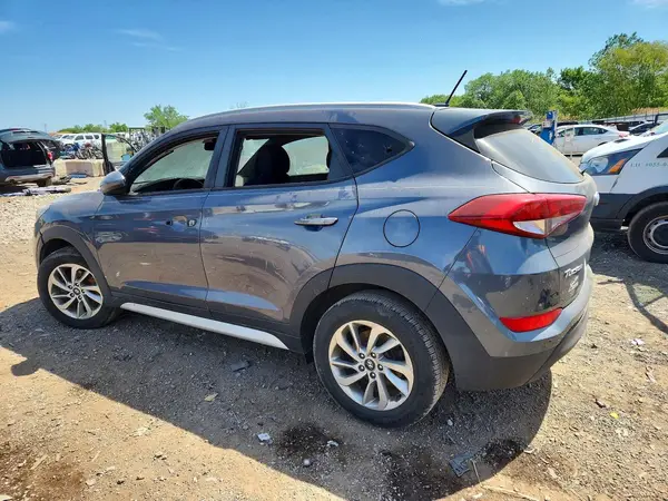 KM8J33A41HU596234 2017 HYUNDAI TUCSON - Image 2