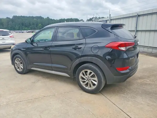 KM8J33A41JU601602 2018 HYUNDAI TUCSON - Image 2