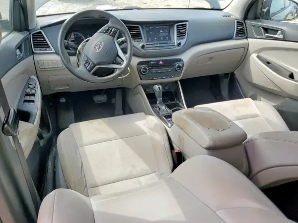 KM8J33A41JU601602 2018 HYUNDAI TUCSON - Image 8