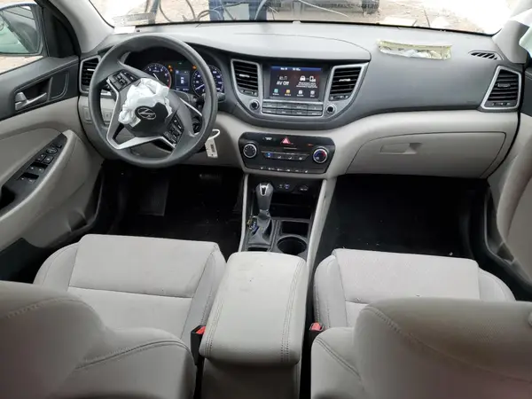 KM8J33A41JU601678 2018 HYUNDAI TUCSON - Image 8