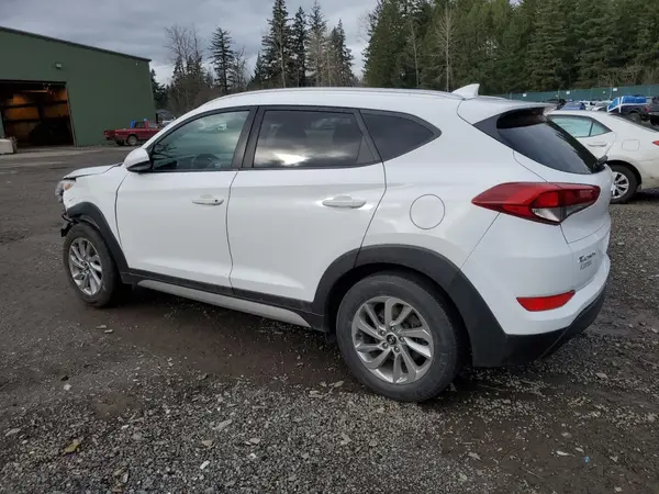 KM8J33A41JU601762 2018 HYUNDAI TUCSON - Image 2