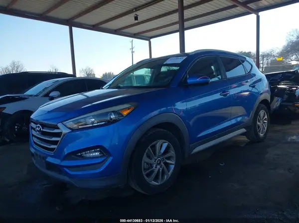 KM8J33A41JU604564 2018 HYUNDAI TUCSON - Image 2