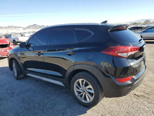 KM8J33A41JU607593 2018 HYUNDAI TUCSON - Image 2