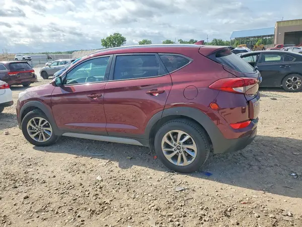 KM8J33A41JU608680 2018 HYUNDAI TUCSON - Image 2