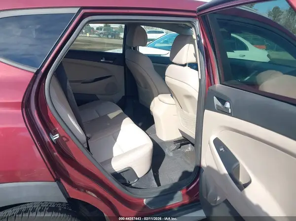 KM8J33A41JU614933 2018 HYUNDAI TUCSON - Image 8