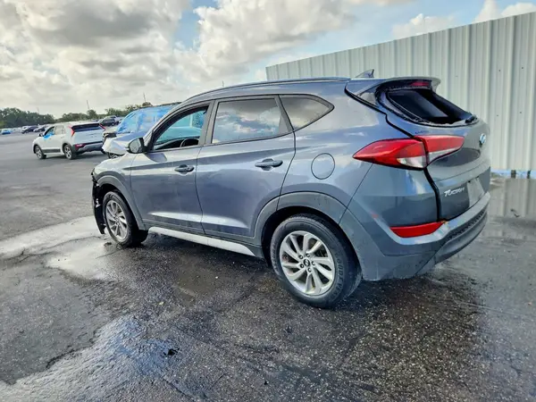 KM8J33A41JU622093 2018 HYUNDAI TUCSON - Image 2