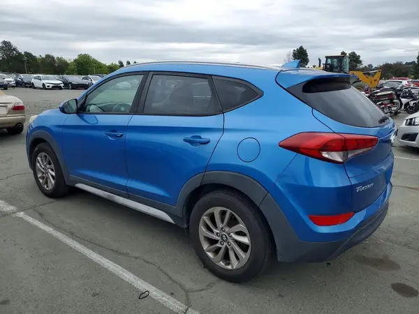 KM8J33A41JU625785 2018 HYUNDAI TUCSON - Image 2