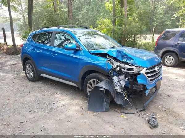 KM8J33A41JU629058 2018 HYUNDAI TUCSON - Image 1