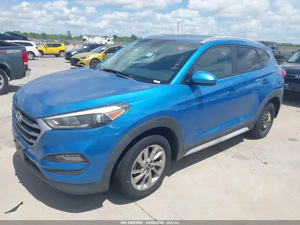 KM8J33A41JU641288 2018 HYUNDAI TUCSON - Image 2