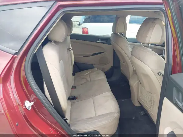 KM8J33A41JU650153 2018 HYUNDAI TUCSON - Image 8