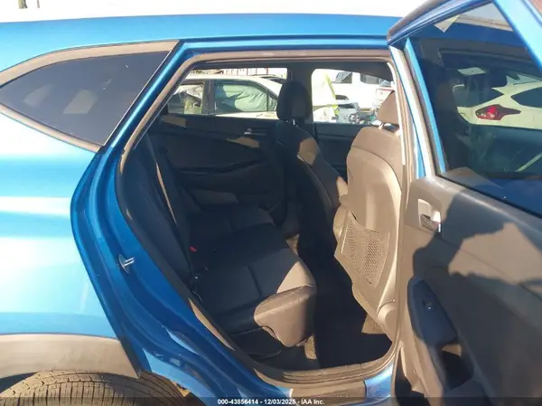 KM8J33A41JU653859 2018 HYUNDAI TUCSON - Image 8