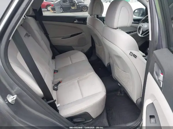 KM8J33A41JU668149 2018 HYUNDAI TUCSON - Image 8